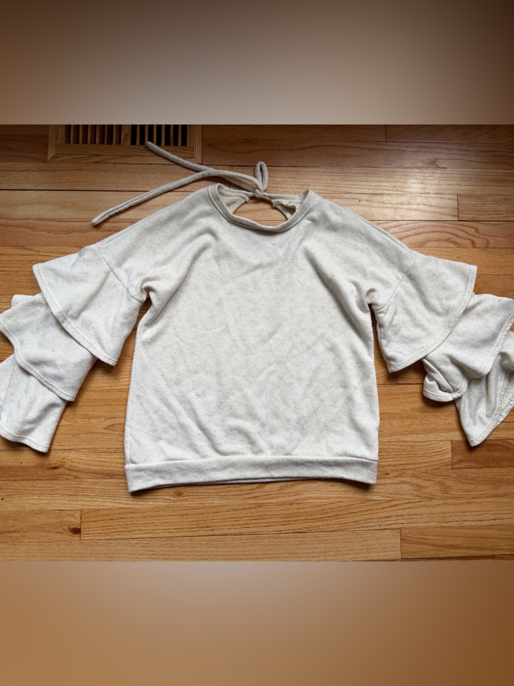 Penelope Project Women’s Oatmeal Ruffle Bell Sleeve Top - Size Large